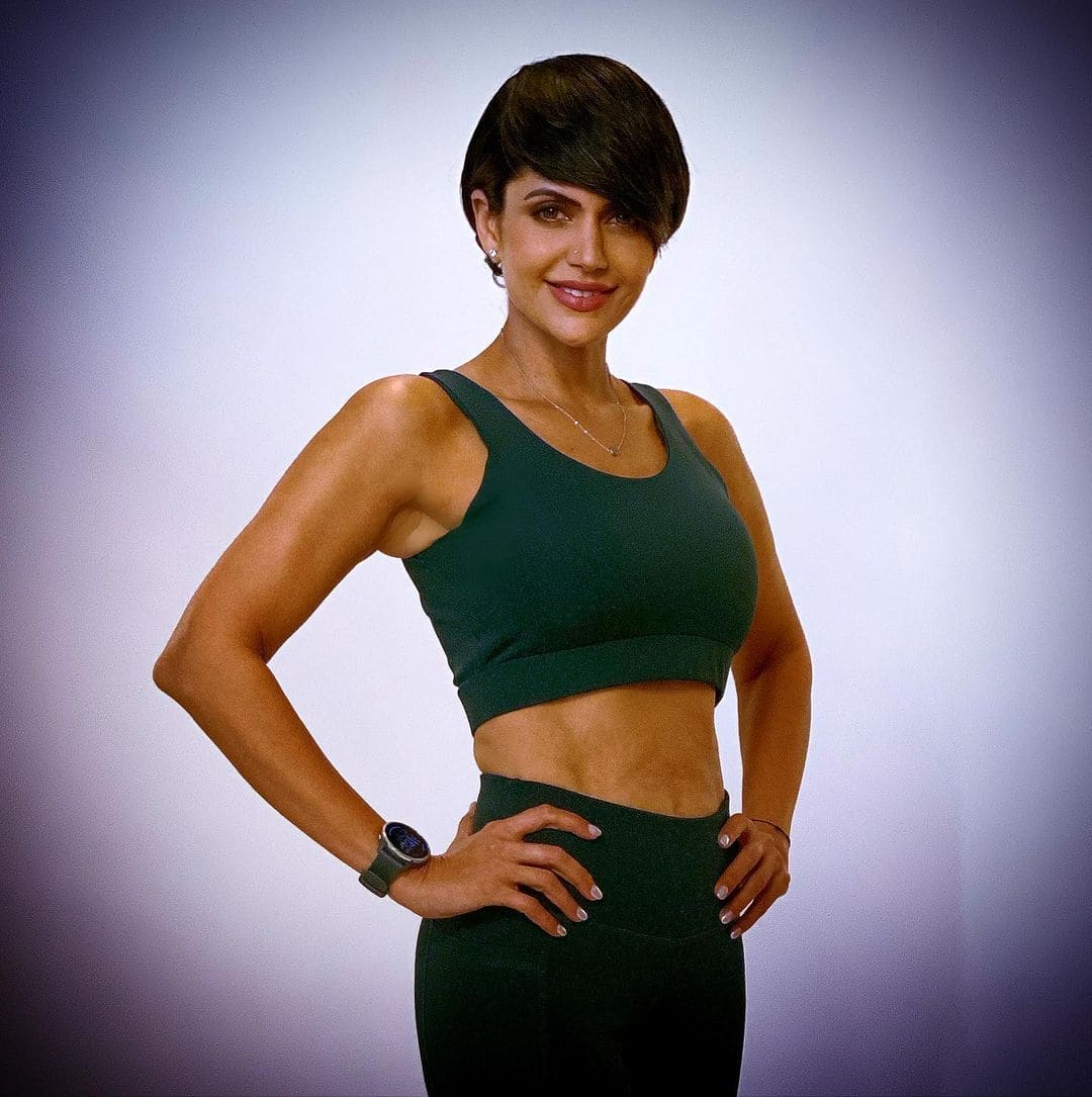 Mandira Bedi Flaunts Her Toned Body Via Hot Bikini Photos The Best Porn Website