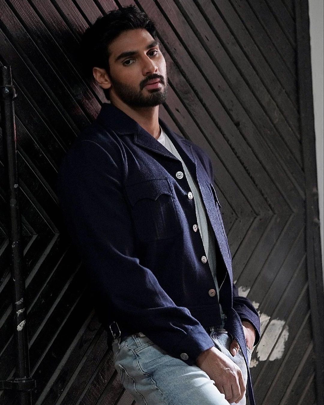 Ahan Shetty Hot Look in Navy Blue Jacket and Light Blue Jeans 1