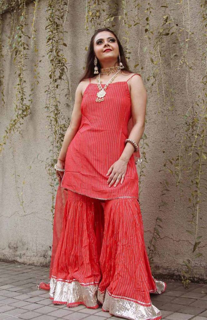 Devoleena Bhattacharjee in her designer salvar suit HD Image Biographia Biography