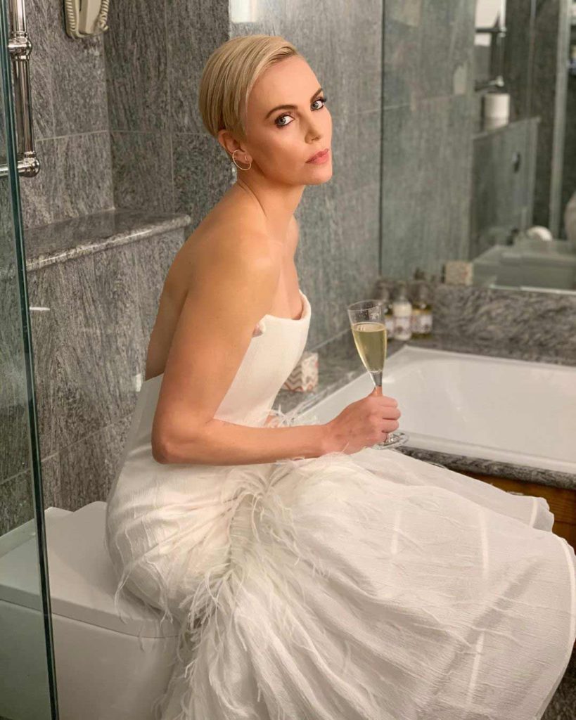 Gorgeous Charlize Theron in her Wedding Dress HD Picture
