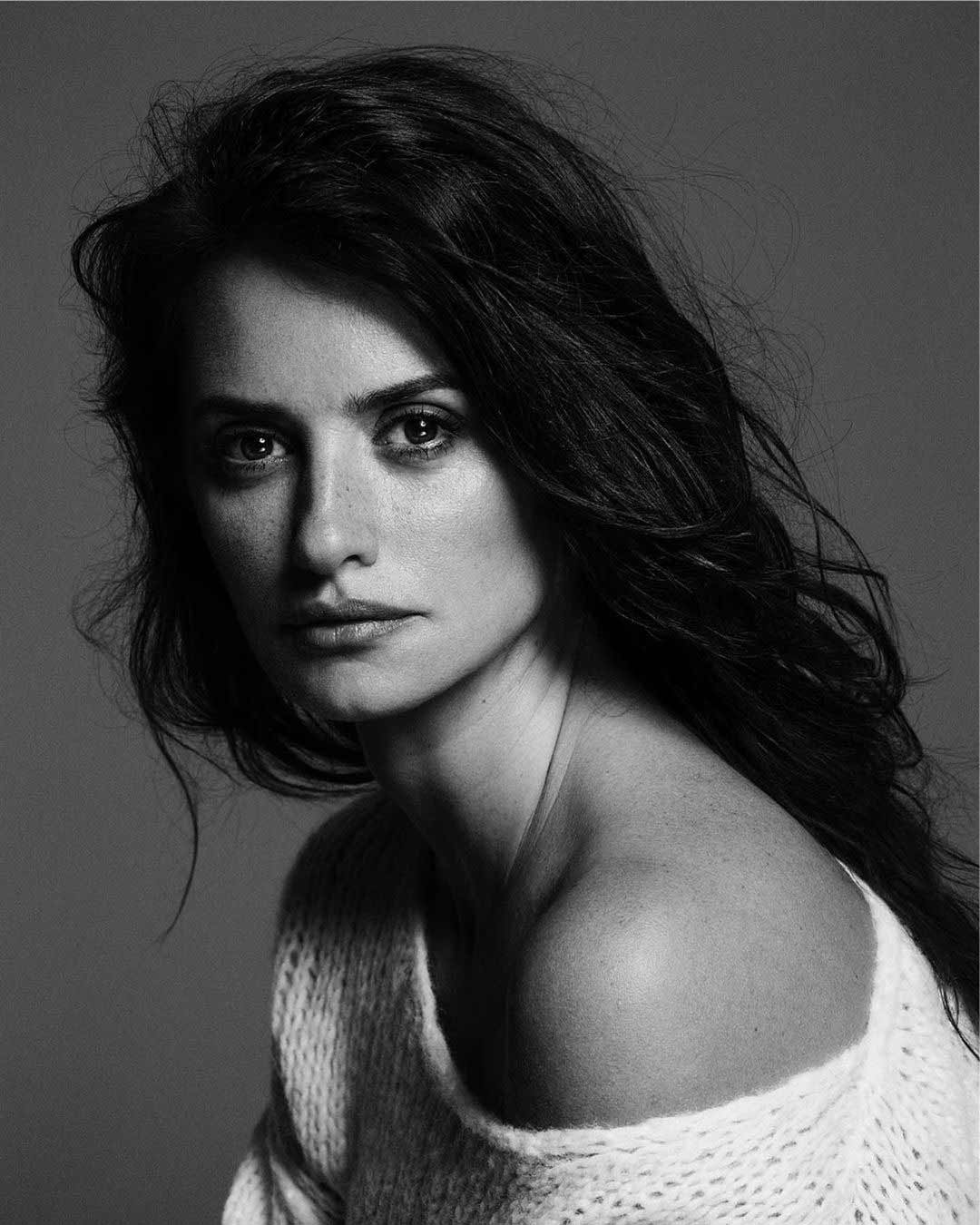 Penélope Cruz Hot Photos. The Ultimate Collection of the Hottest & Sexy ...