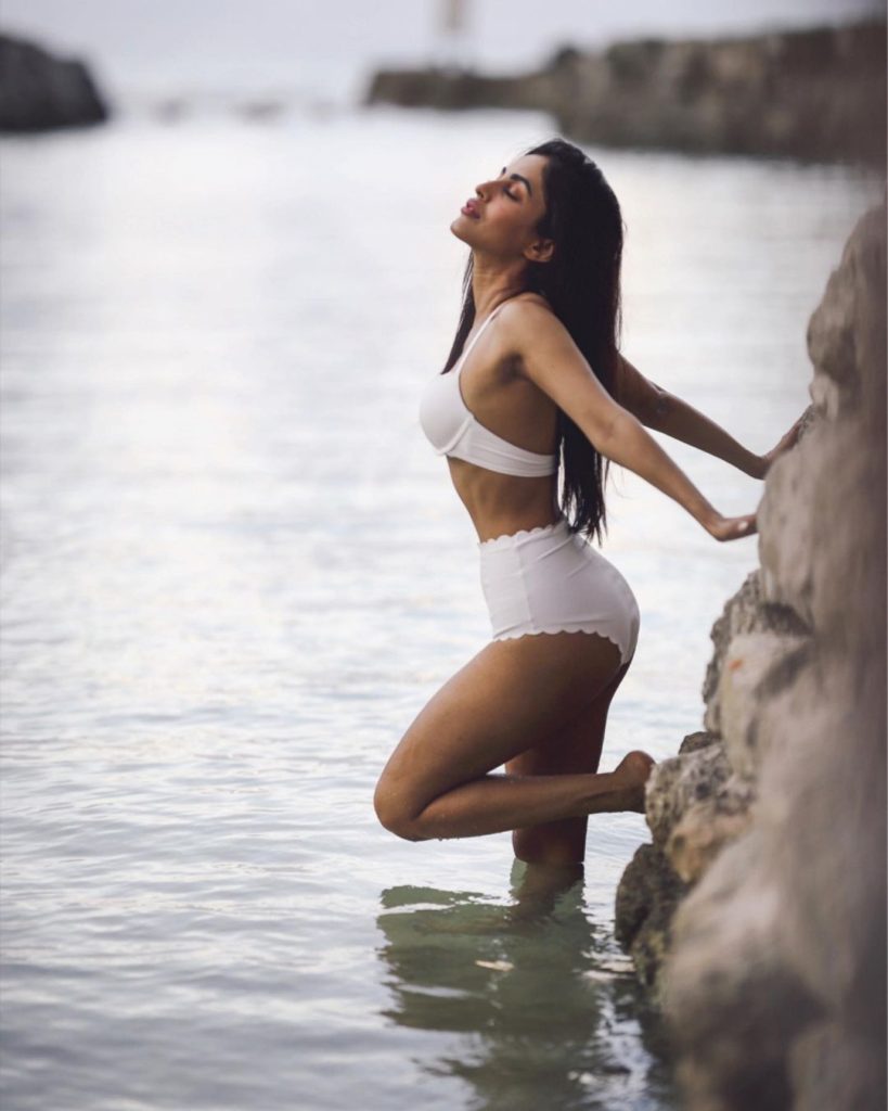 Priya Banerjee looks sexy in white bikini HD Image Biography Biographia
