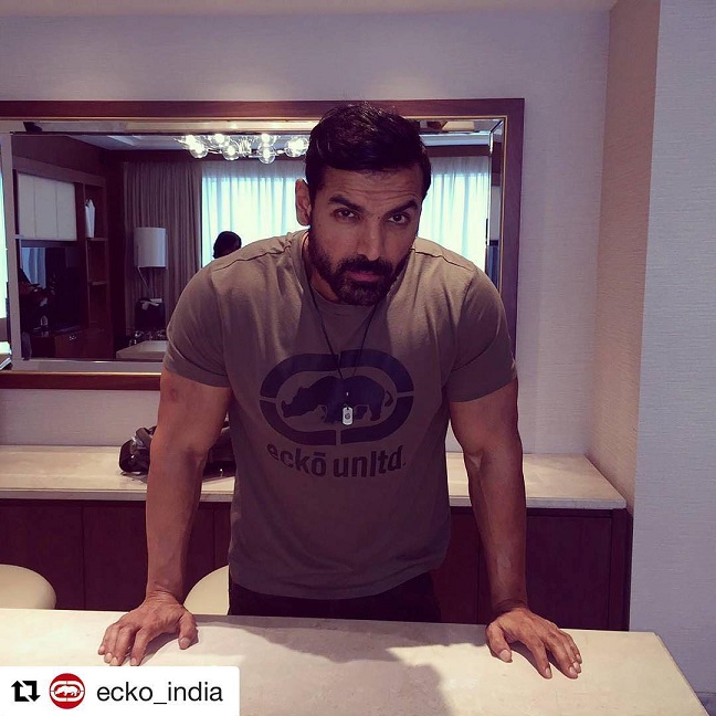 John Abraham Age, Height, Biography, Wiki and Everything about John Abraham