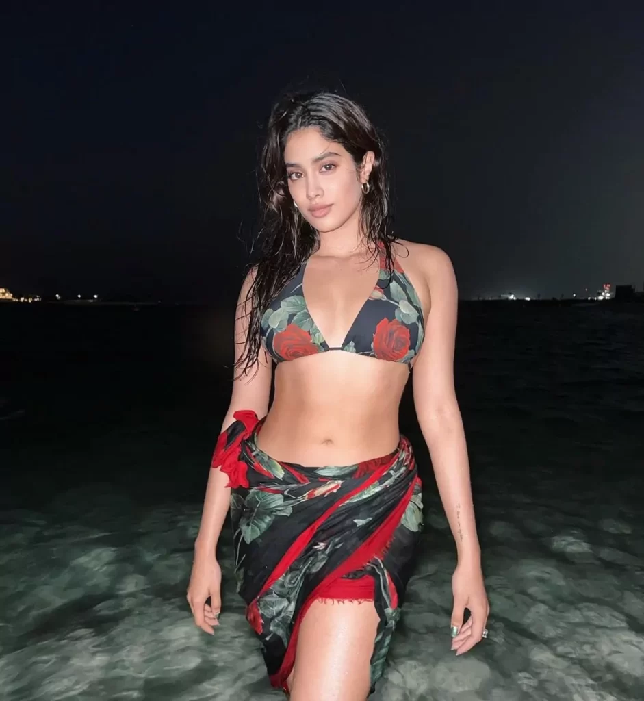 Janhvi Kapoor Bikini Hot Picture