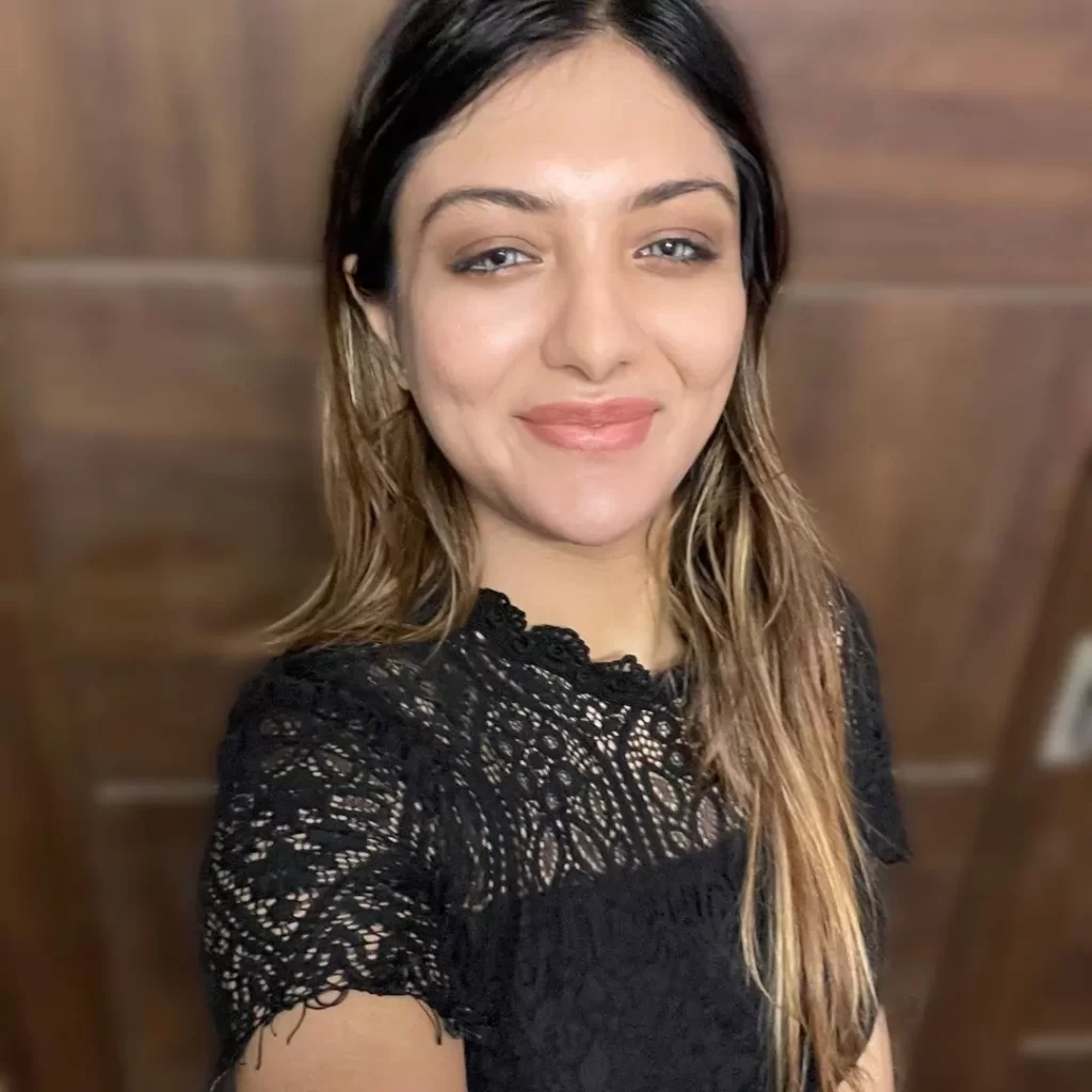 Khushi Mukherjee Hot Selfie biography Biographia