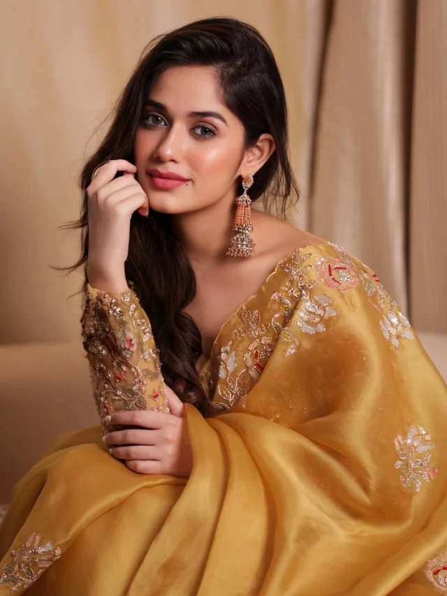 cropped-jannat-zubair-inyellow-saree.webp