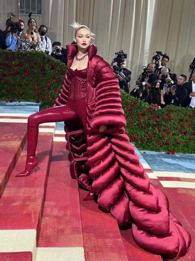 cropped-Gigi-Hadid-Met-Gala-in-a-Red-Corset-and-Latex-Jumpsuit.webp