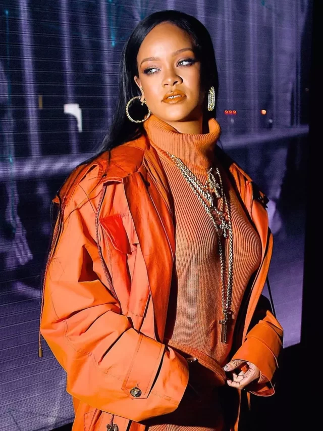 Rihanna-NFL-Halftime-Show-Comeback (5)